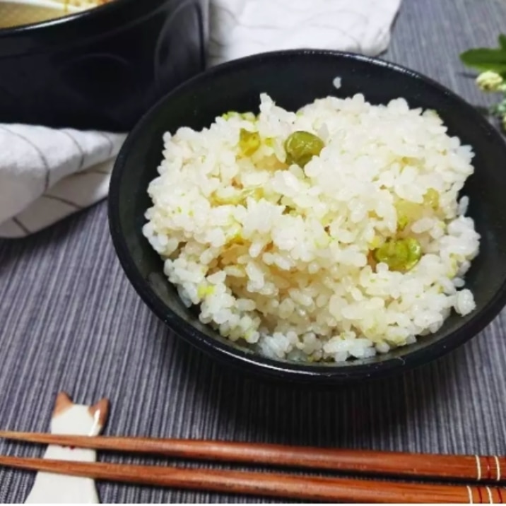 炊飯器で簡単!白だしで優しい味の豆ご飯